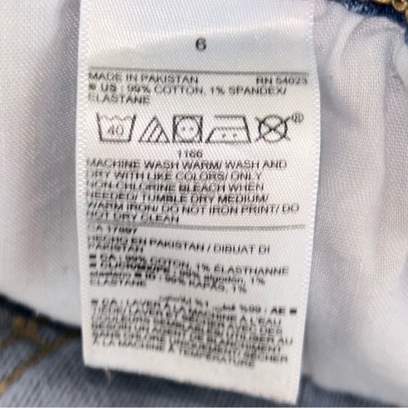 Old Navy Shorts Jean OG High Rise Distressed Raw Hem Denim Shorts Medium Wash - Picture 5 of 9